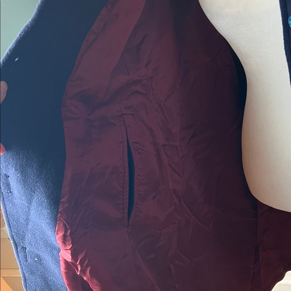 1960s Vintage Long Hooded Cape with Plaid Lining - Picture 7 of 9